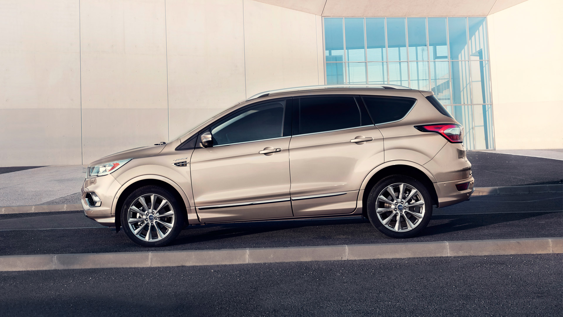 Куга 2 2016. Ford Kuga 2016. Форд Куга Vignale. Форд Куга 2016 года. Ford Kuga 2 2018 сбоку.