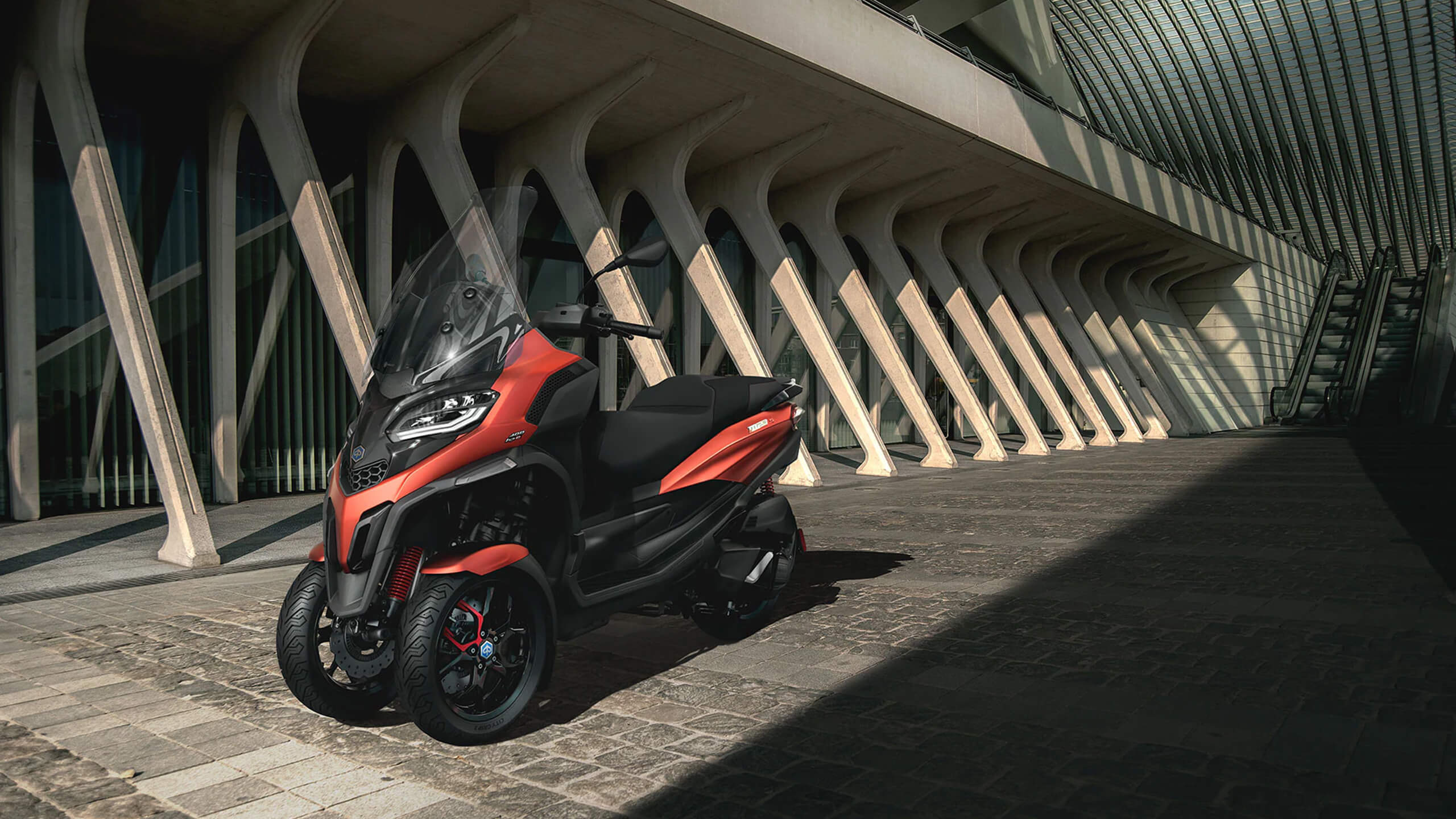 PIAGGIO / VESPA MP3 400 SPORT