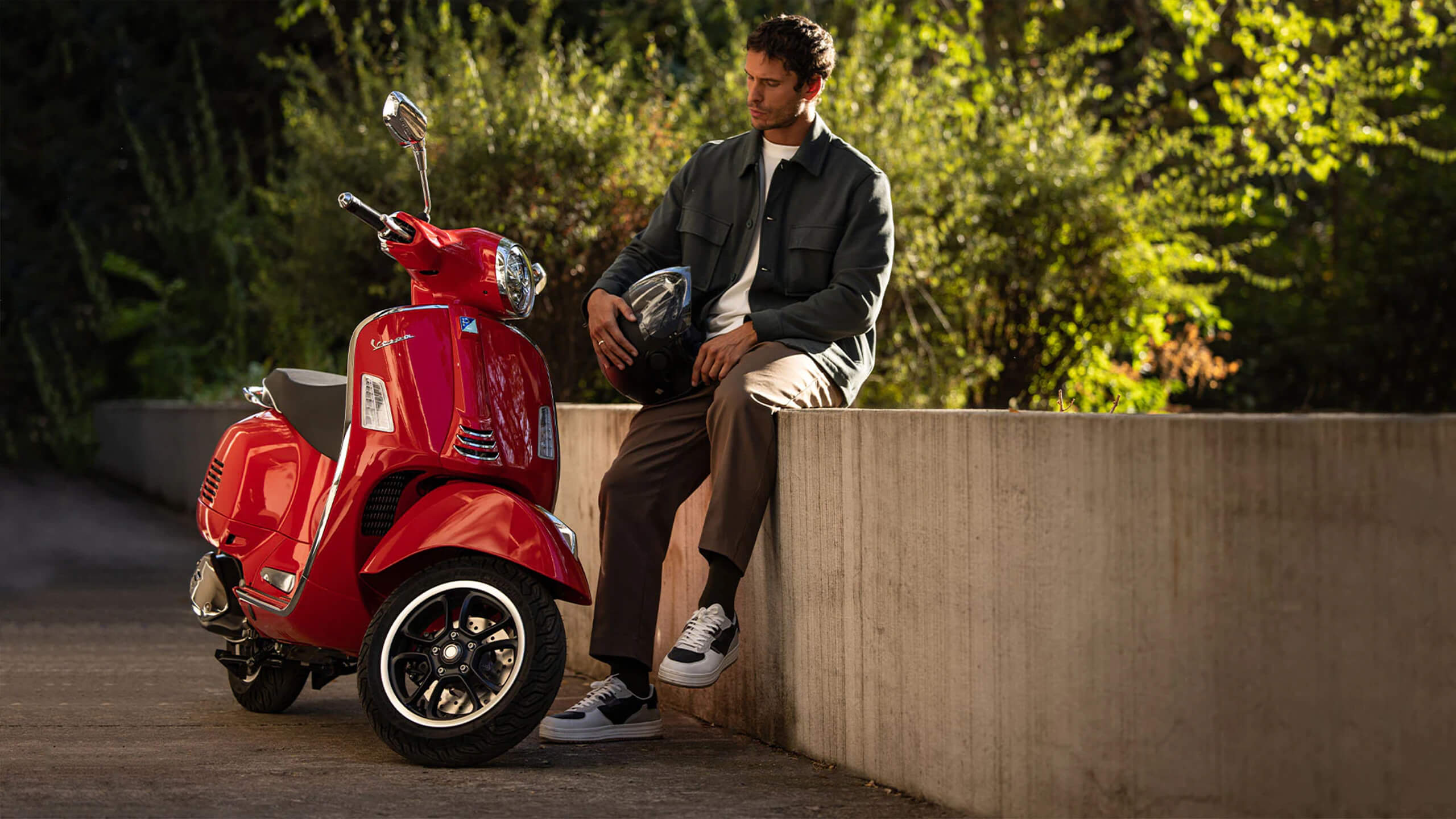 PIAGGIO / VESPA GTS 125 SUPER