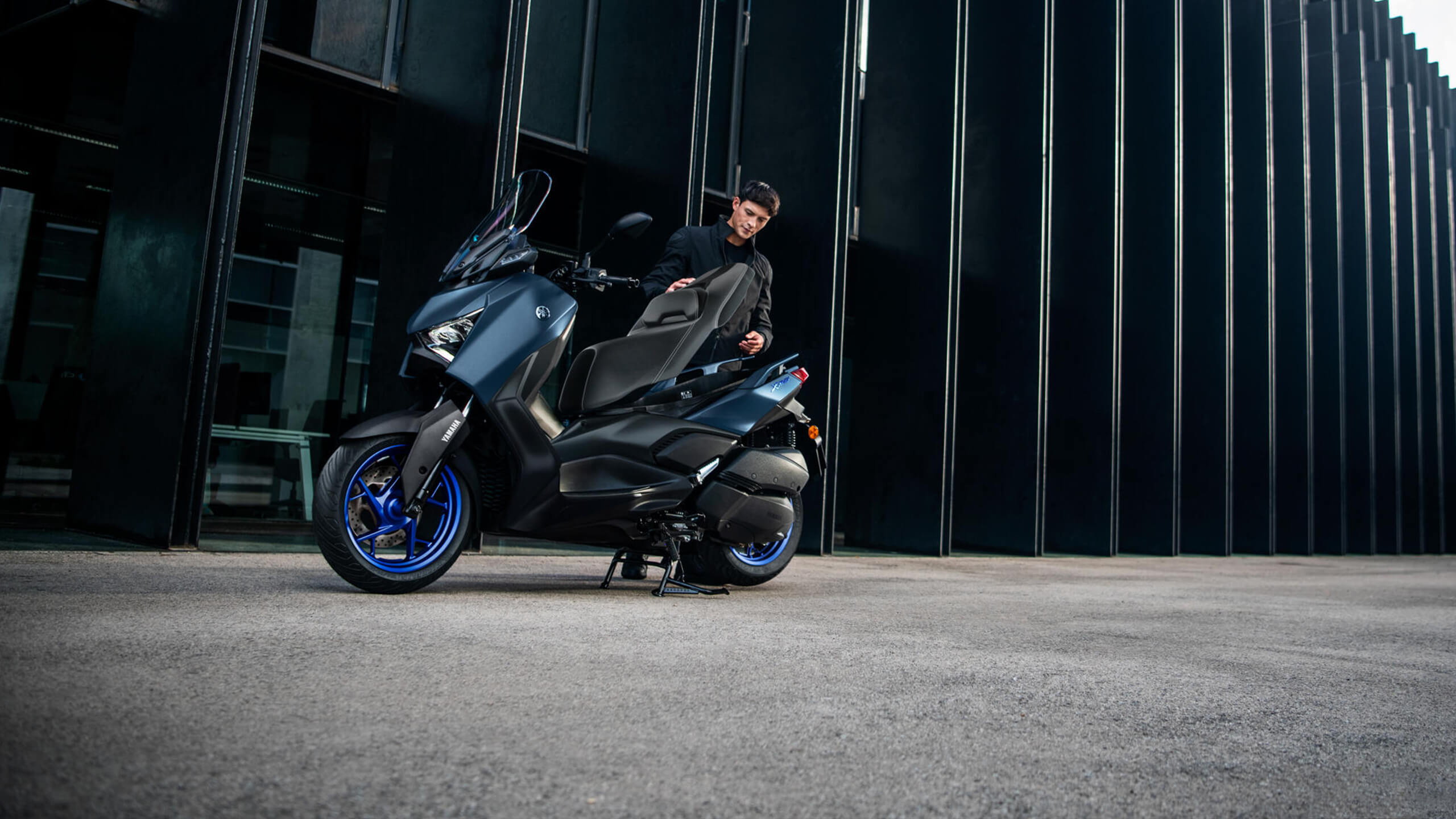 YAMAHA X-MAX 300 ABS